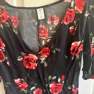 Urban Outfitters blouse w/ red roses XS